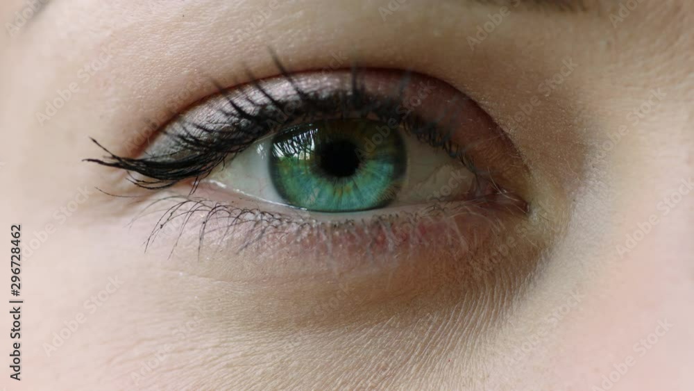 Closed eye close up macro, prores4444, 24fps, RAW, Arri Alexa mini