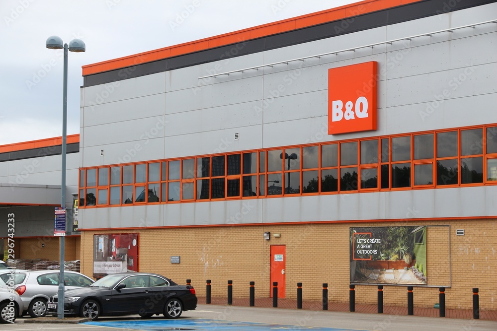 B And Q Sheffield