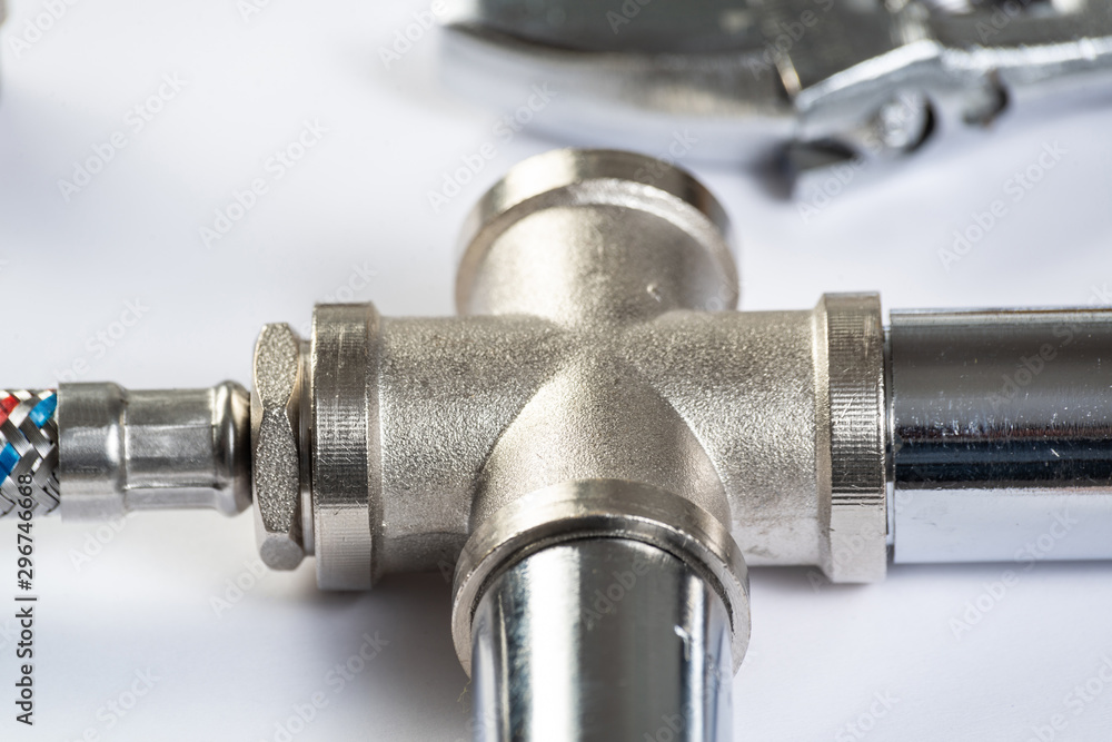 Water braided hose with connecting internal screw Water braided hose with connecting internal screw