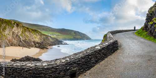Quadro su tela coumeenoule harbour in south west ireland on the dingle peninsula on an autumn e
