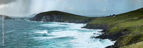 Quadro su tela coumeenoule harbour in south west ireland on the dingle peninsula on an autumn e