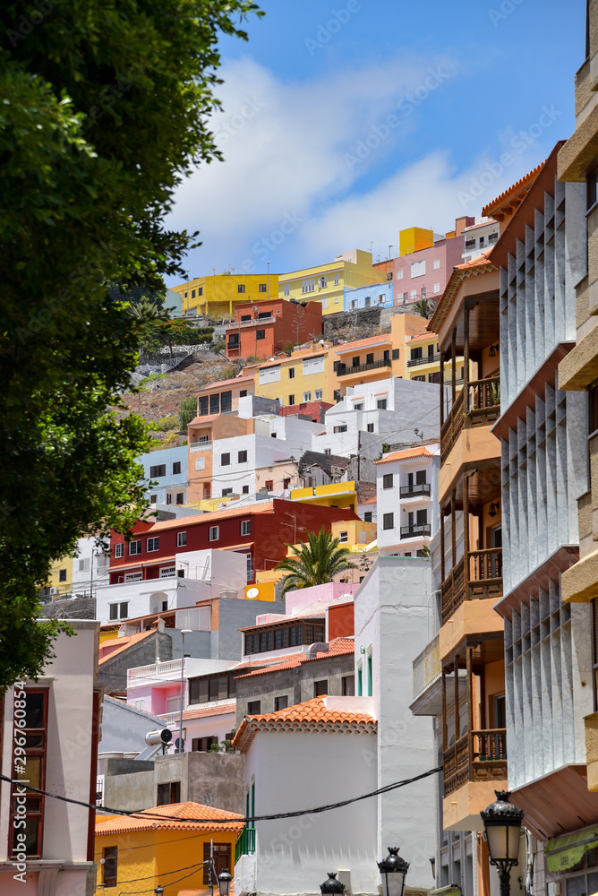 bunte Häuser in San Sebastian / Insel La Gomera