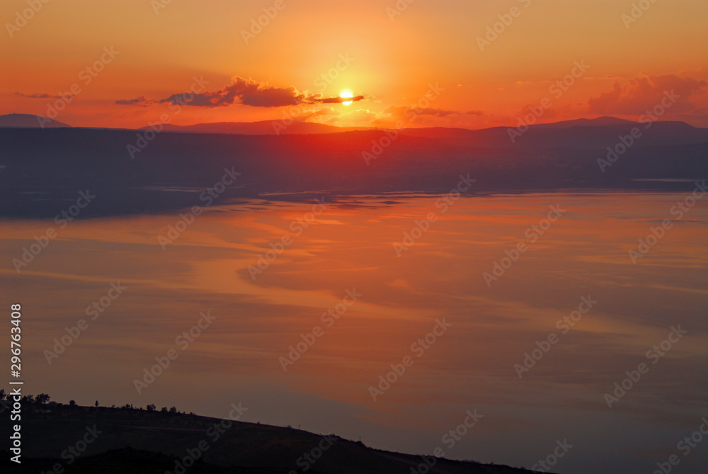 ガリラヤ湖の夕景　Israel