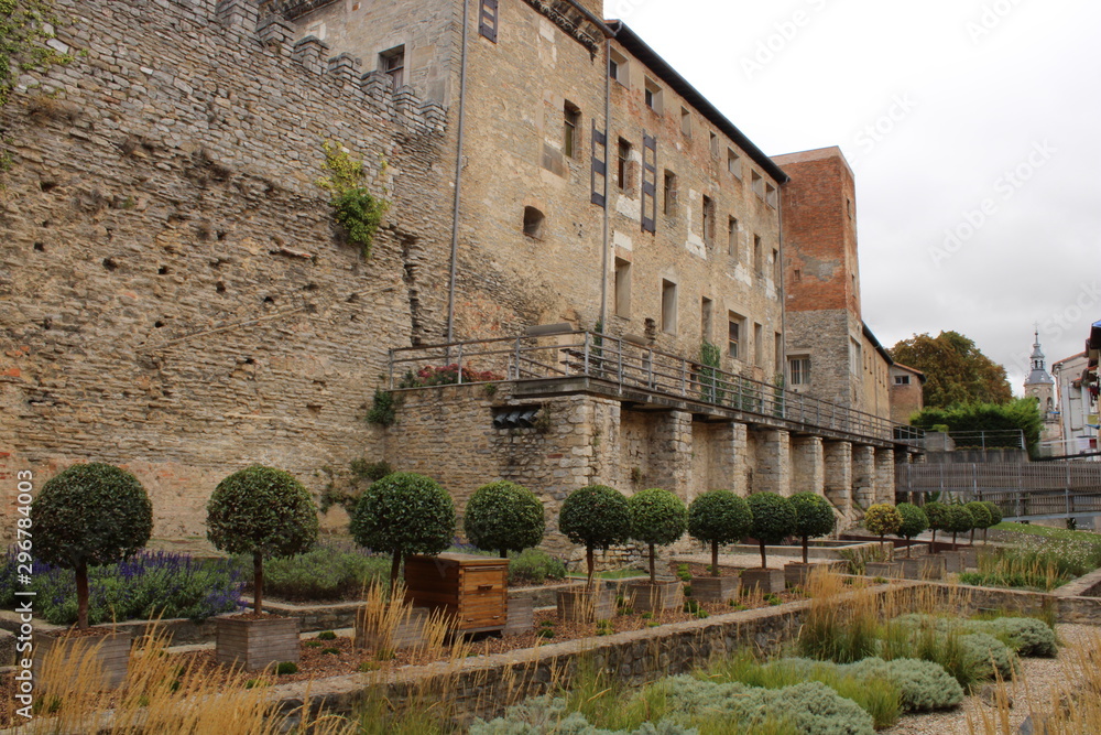 restos de muralla medieval en Vitoria-Gasteiz