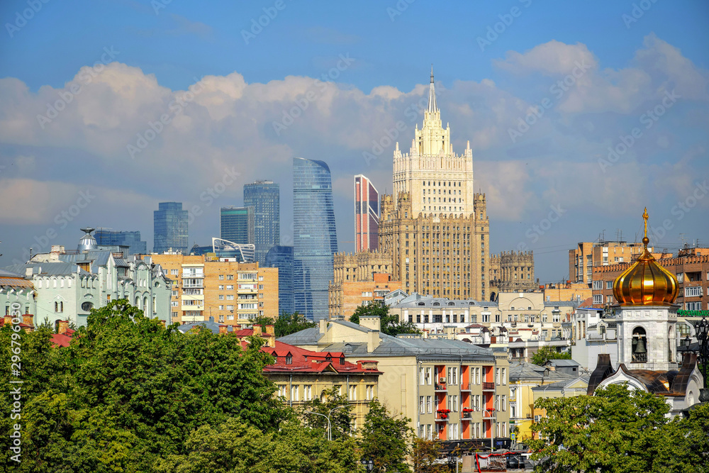 Obraz premium Sunny day cityscape of the Russian capital, Moscow city in Russia