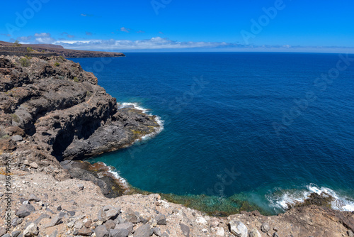 Küste mit Felsen im Süden von La Gomera