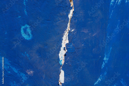 фотографія Crack in the wall closeup. Abstract background.