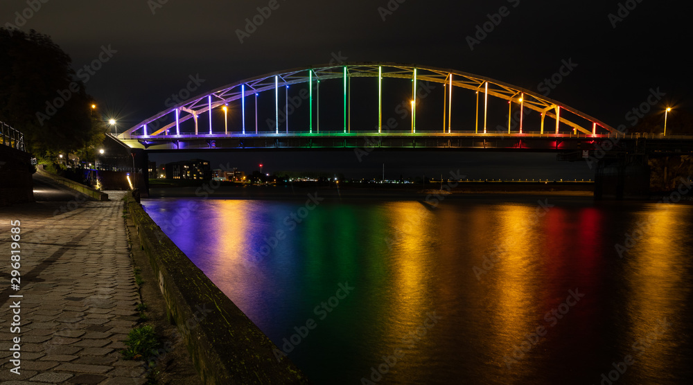 Fototapeta Most w pobliżu Deventer nocą w dzień wyjścia?