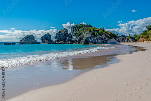 The idyllic sandy beach at Horseshoe Bay on the island of Bermuda