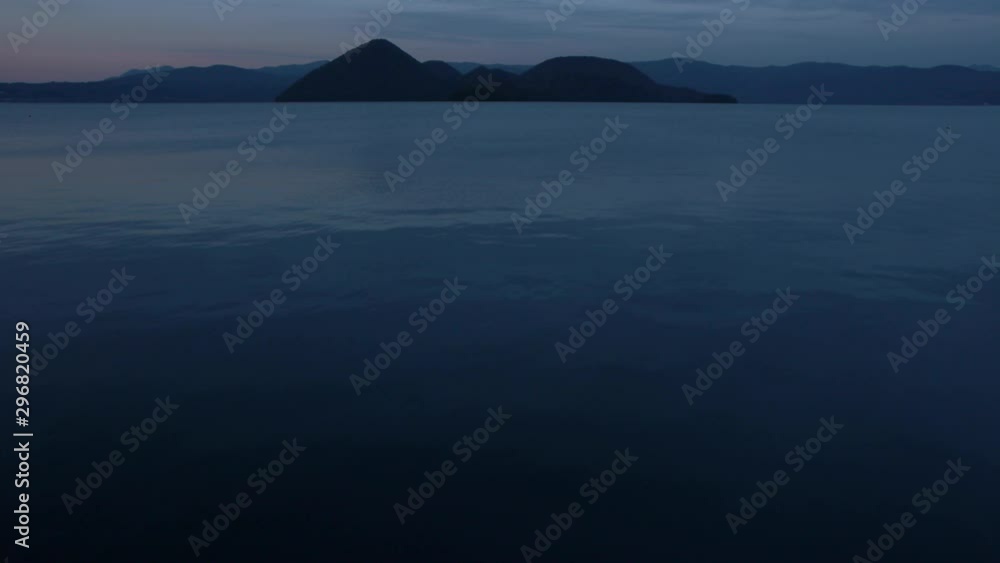 湖の島 湖の島