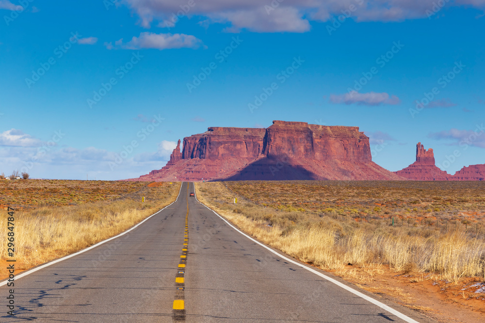 Fototapeta premium Monument Valley on a sunny day