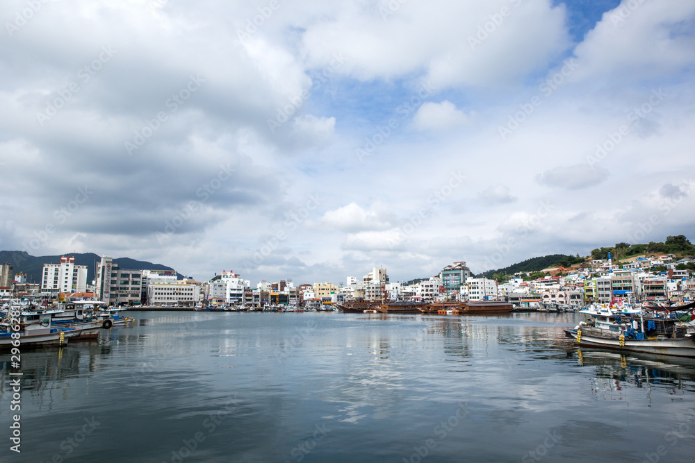 Tongyoung Port is a famous port in Tongyeong, Korea.