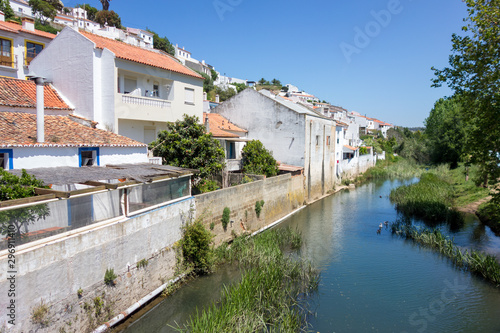 Aljezur, Kleinstadt im Süden Portugals, Surferparadies