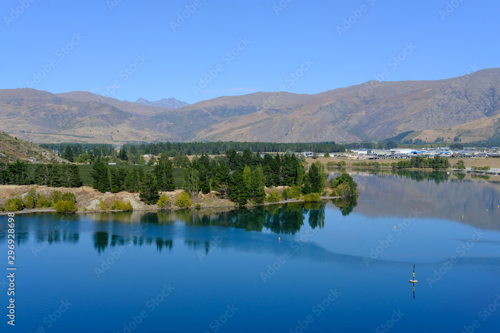 Cromwell and Lake Dunstan, Otago, South Island, New Zealand