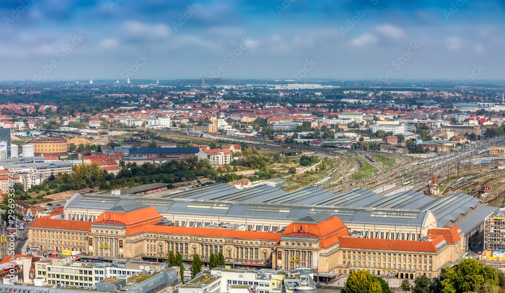 Blick vom City-Hochhaus Richtung Norden zum Hauptbahnhof und den Gleisanlagen Oktober 2019