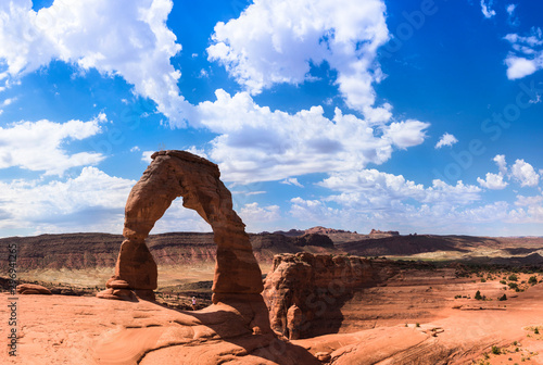 delicate arch in the arches national park in moab