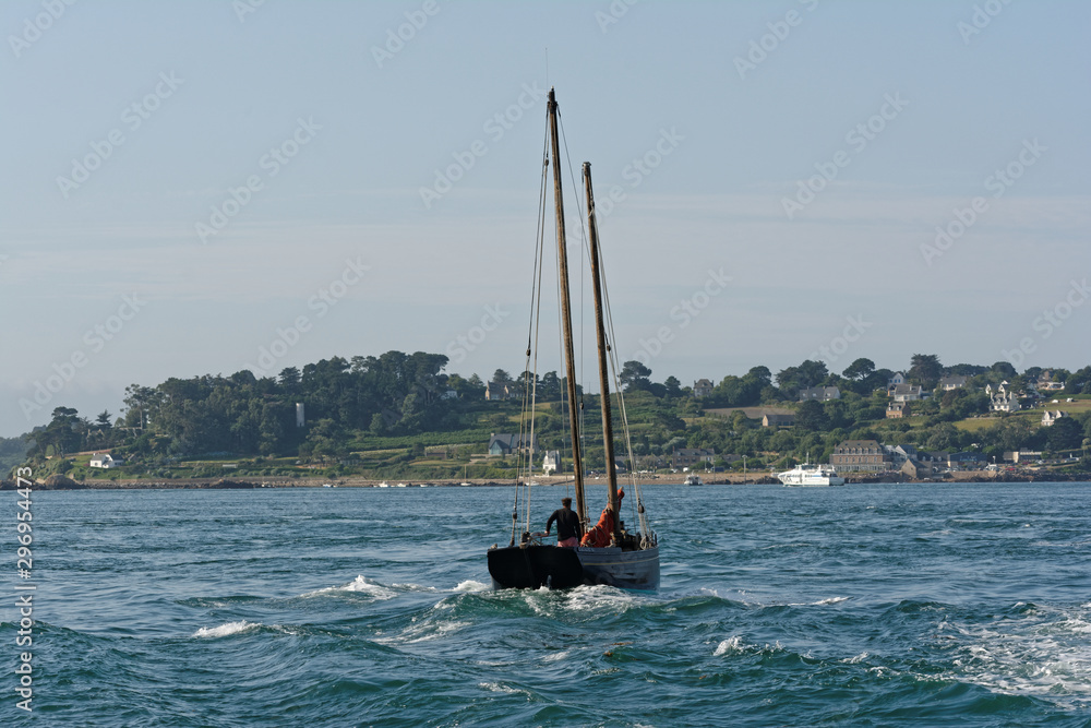Naklejka premium voilier en côtes d'armor