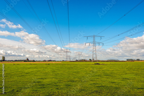 Converging high voltage lines