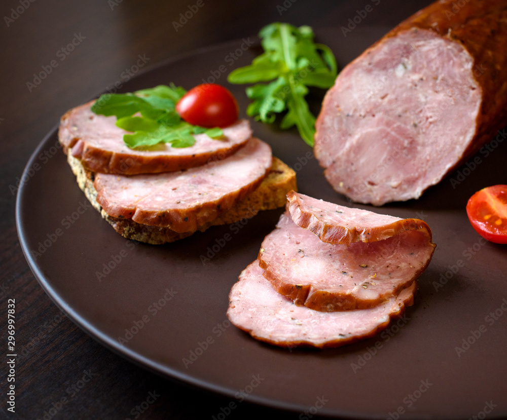 Smoked sausage with arugula and tomato Smoked sausage with arugula and tomato