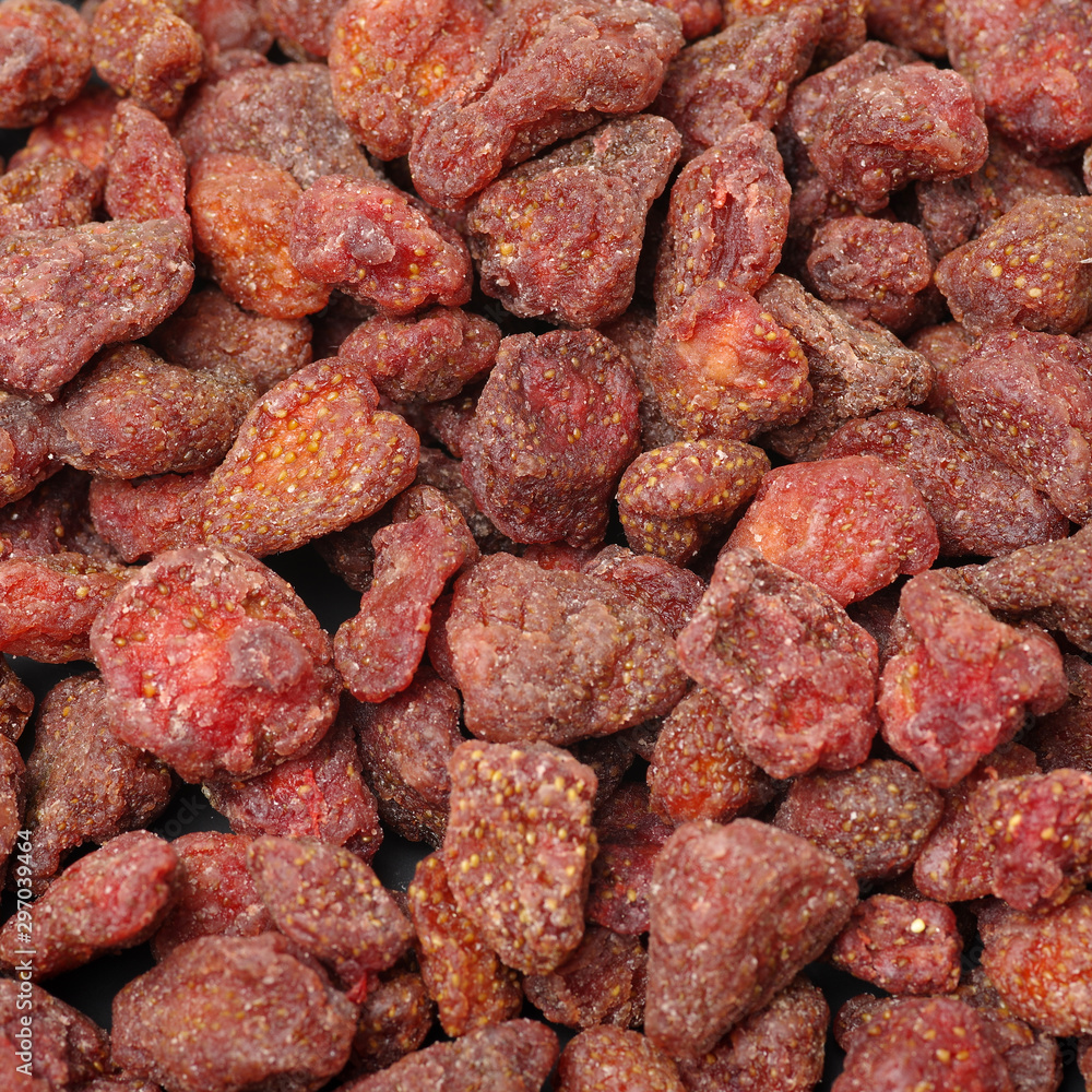 Dried strawberry
