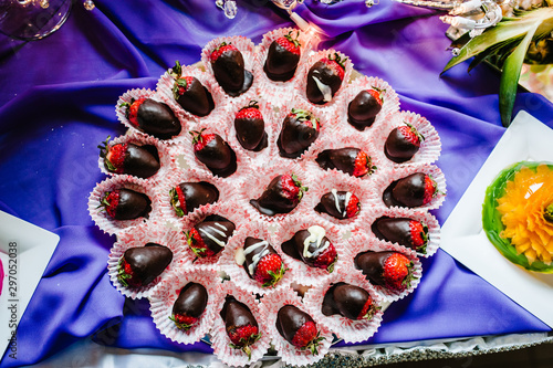 Fotografía Strawberries with chocolate