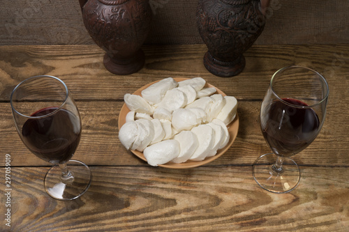 mozzarella cheese with wine and