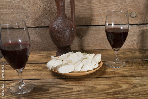 mozzarella cheese with wine and