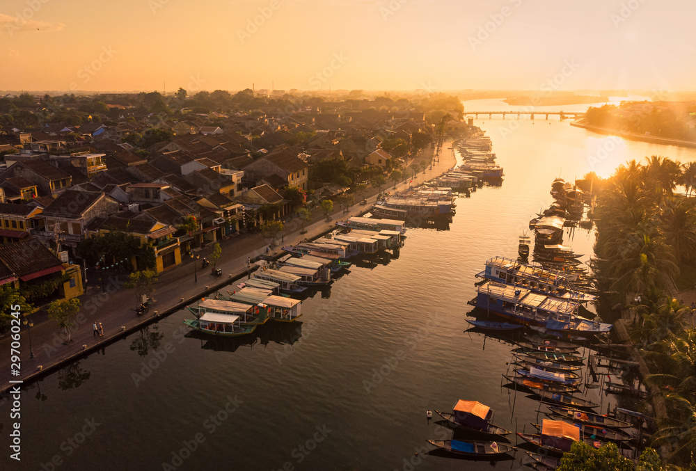 Φωτογραφία Aerial view of Hoi An ancient town in Vietnam.
