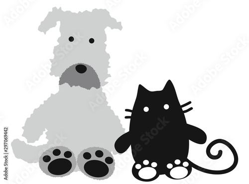 a gray dog and a black cat sitting  座っているグレーの犬と黒猫
