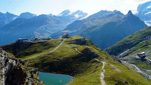 Fototapeta Naklejka Na Ścianę i Meble -  スイスでマッターホルンに登る　シュヴァルツゼーとアルプスの山々