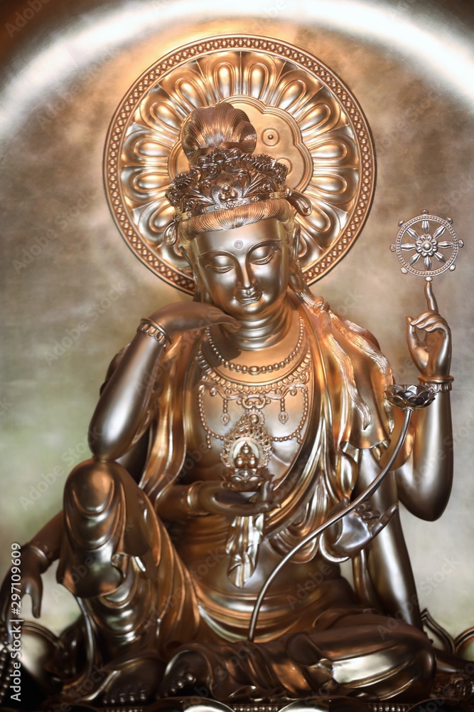  Buda Statue 