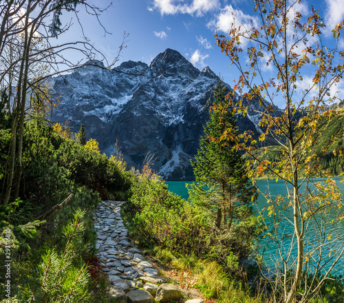 Fototapeta Naklejka Na Ścianę i Meble -  Mieguszowiecki Szczyt, Morskie Oko, Jesień, Tatry