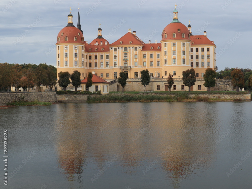 Blicke zum Schloss Moritzburg