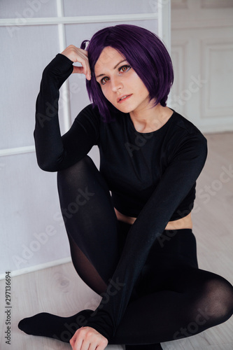 Obraz na płótnie Girl cosplayer with purple hair anime Japan