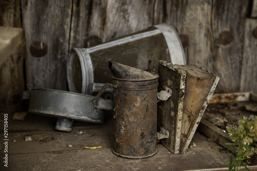 Old rusty oilcan