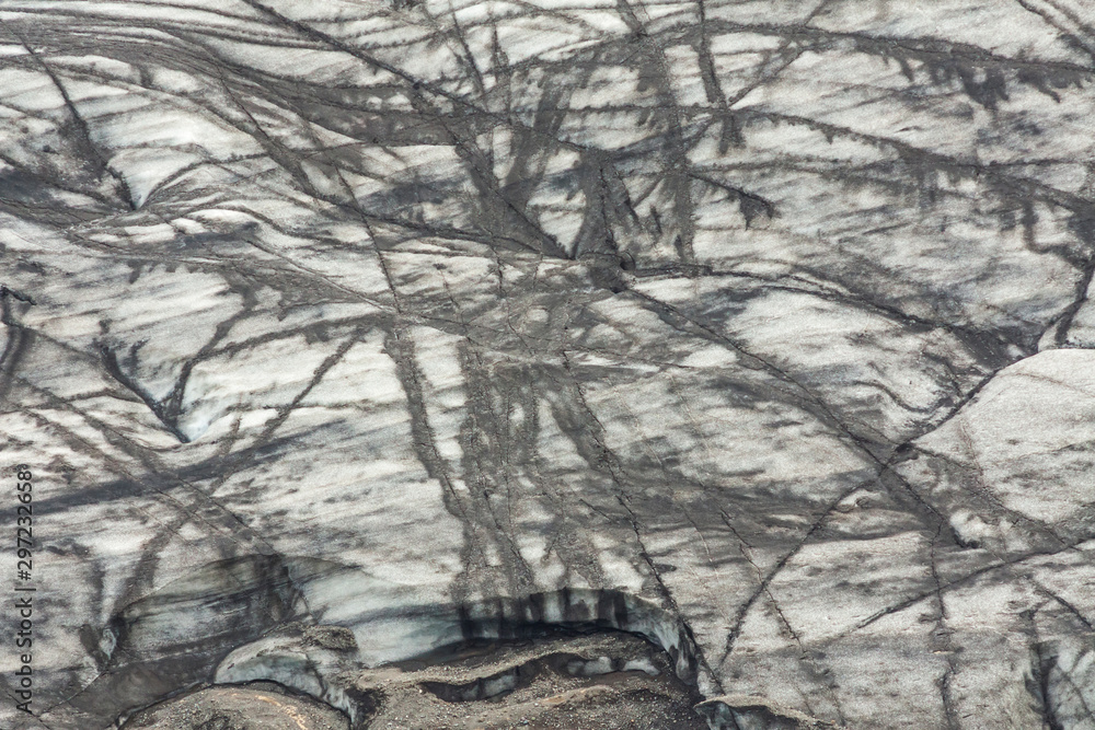 Naklejka premium Ice formations and crevasses of Skaftafellsjökull glacier (part of Vatnajökull National Park in Iceland) ice sheet