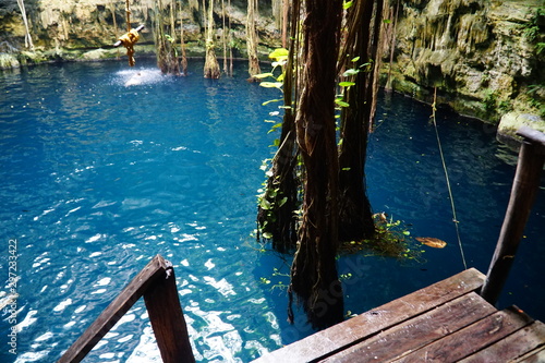 Billede på lærred Cenote Oxman Hacienda San Lorenzo