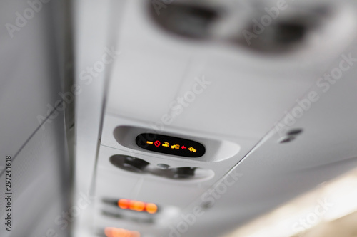 飛行機 機内