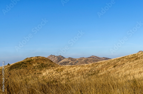 Fototapeta Naklejka Na Ścianę i Meble -  bieszczady jesienią