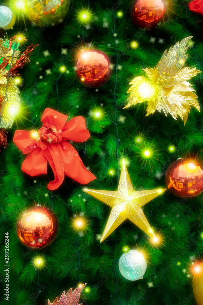 Christmas, Christmas tree decorated with many Christmas ornaments, red bows and stars