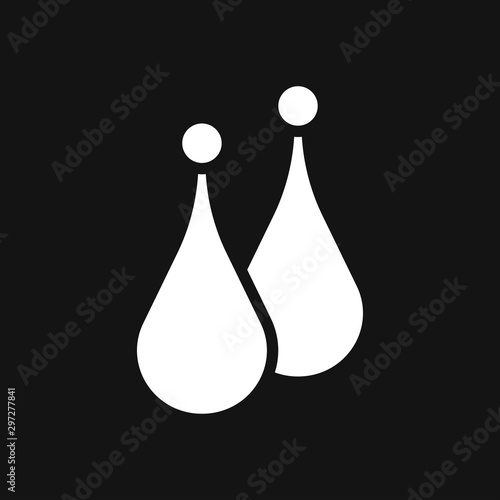 Earrings icon. Vector illustration of pearl earrings vector icon
