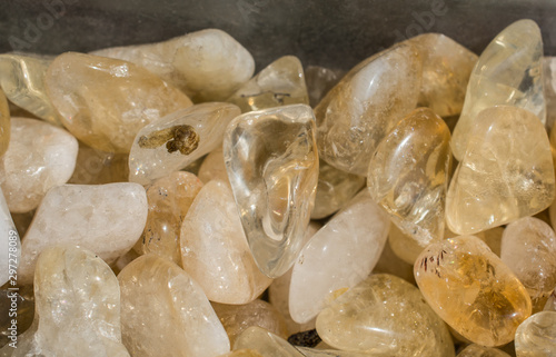 Tableau sur toile Tumbled scitrine gem stone as  mineral rock