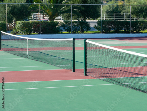 Tennisplatz mit diversen Linien in der Detailansicht © Natascha