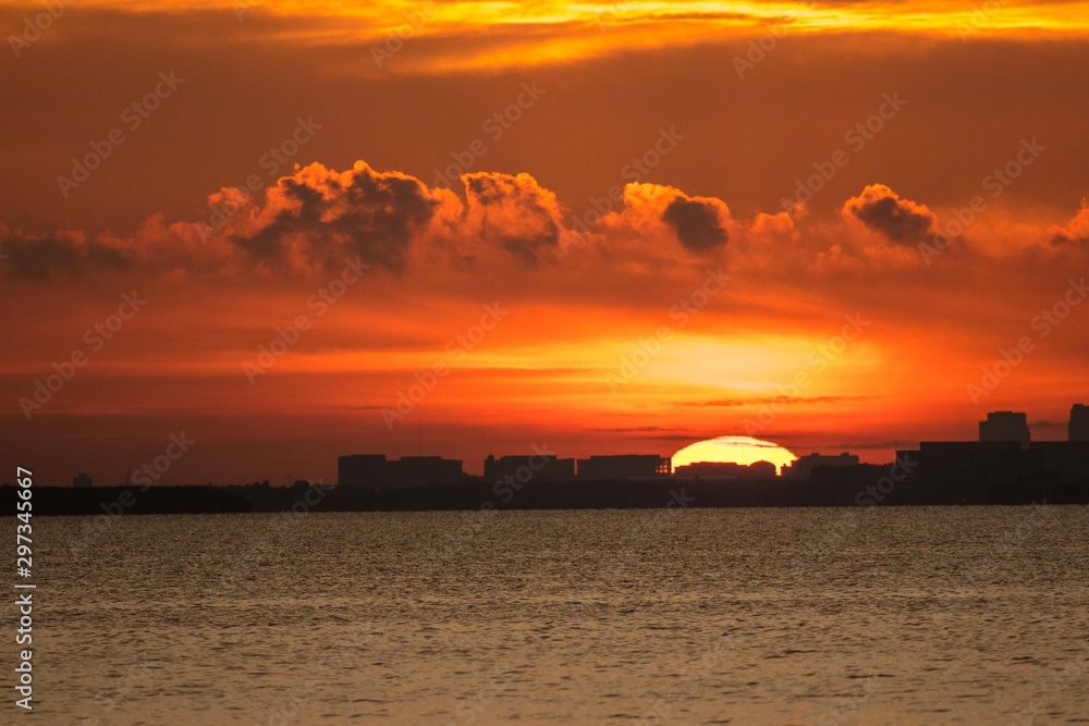 Fototapeta premium Sunrise Tampa bay