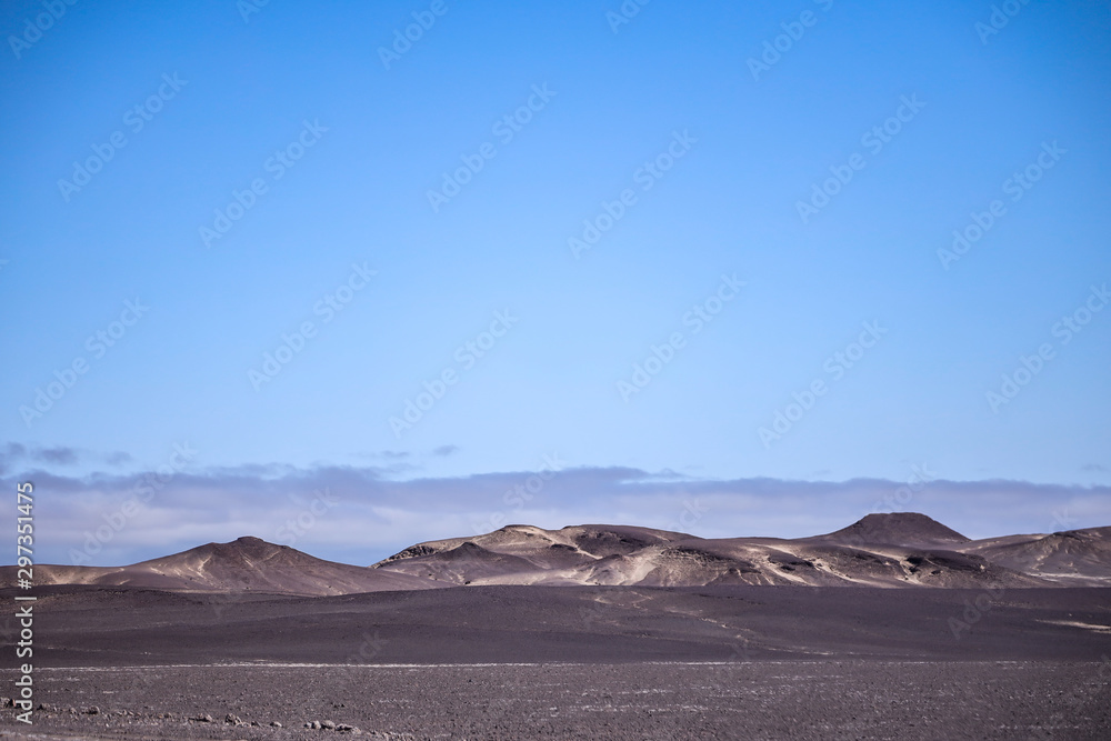 Paysage de désert hostile le long de la Skeleton Coast en Namibie - Afrique