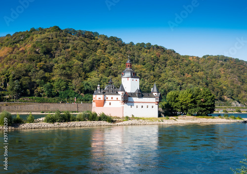 View of the Castle Pfalzgrafenstein in the middle of the Rhine seen from the small town of Kaub. Rhineland-Palatinate, Germany, Europe