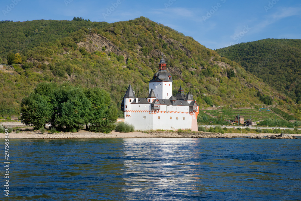 The romantic castle Pfalzgrafenstein on Falkenau Island in the middle of the Rhine. Rhineland-Palatinate, Germany, Europe