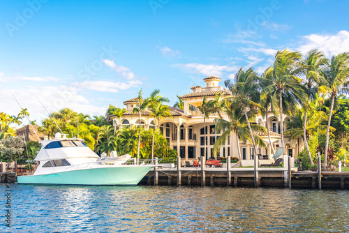 Canvas Print Luxury Waterfront Mansion in Fort Lauderdale Florida