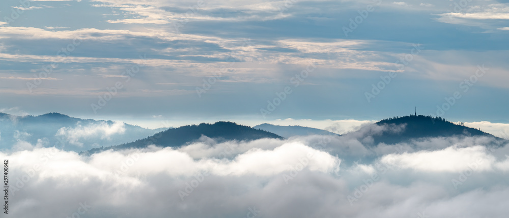 Fototapeta premium Over the Clouds