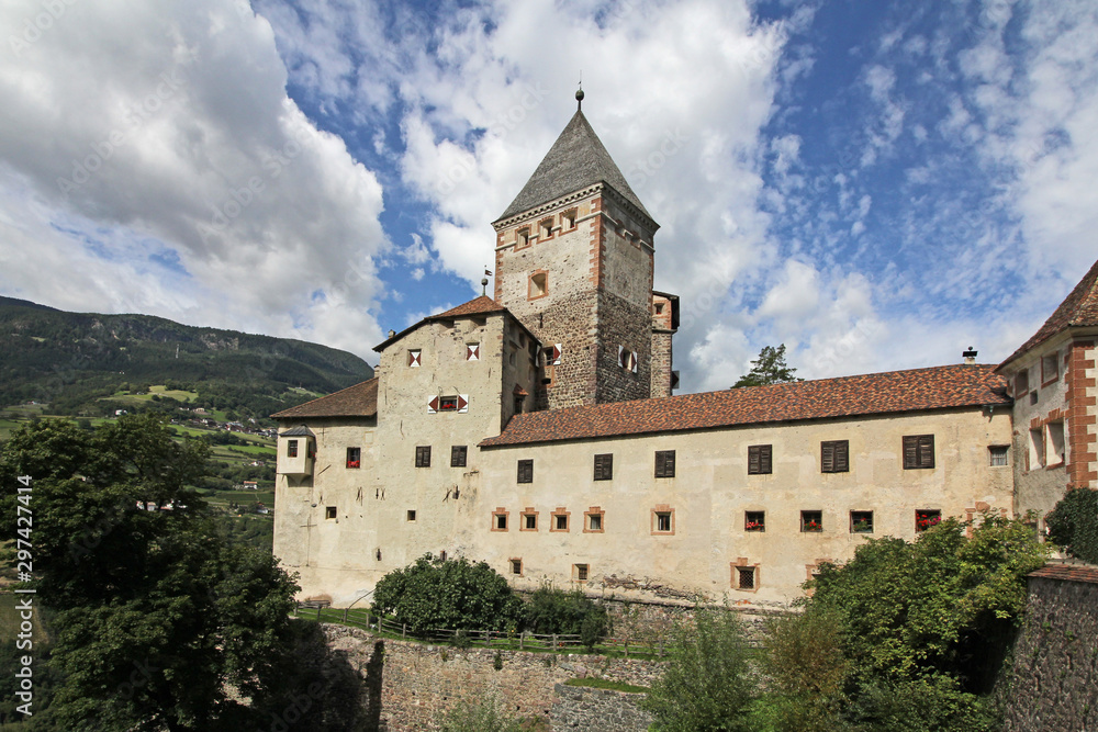Castel Trostburg presso Ponte Gardena (Bolzano)
